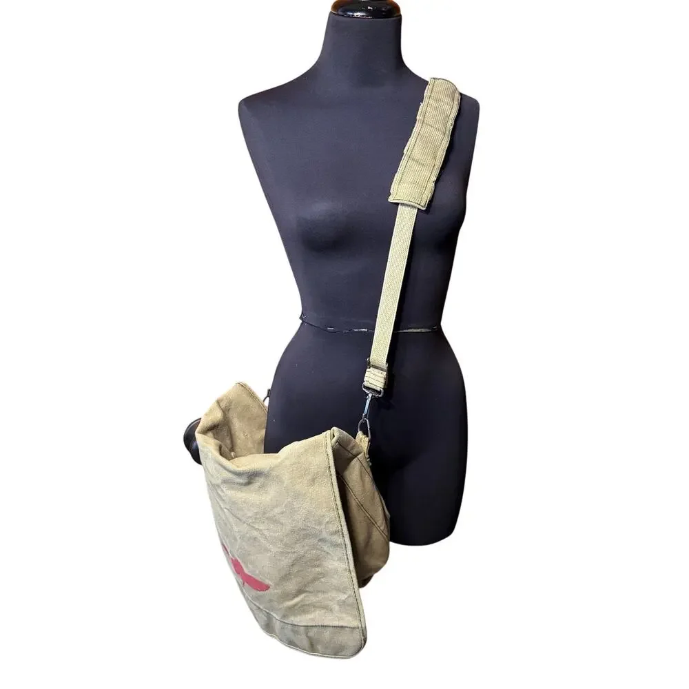 Unbranded vtg messenger